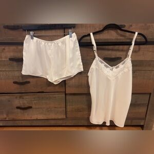 Flora Nikrooz White Pajama Set Size Medium